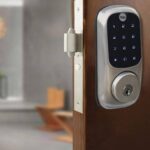 Integración entre cerraduras inteligentes y sistemas de alarma